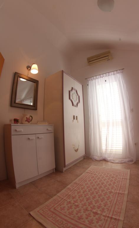 Apartmán Bili Dvori Rogoznica  Pokoj fotografie